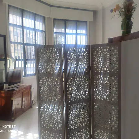 Apartamento Para 5 En Recien Reformado Y Amueblado Διαμέρισμα *