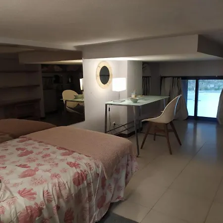 Apartamento Para 5 En Recien Reformado Y Amueblado *